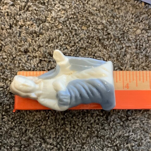 Vtg Porcelain Christmas Nativity Figurine Set Blue White Baby Jesus Mary Joseph - Picture 5 of 6